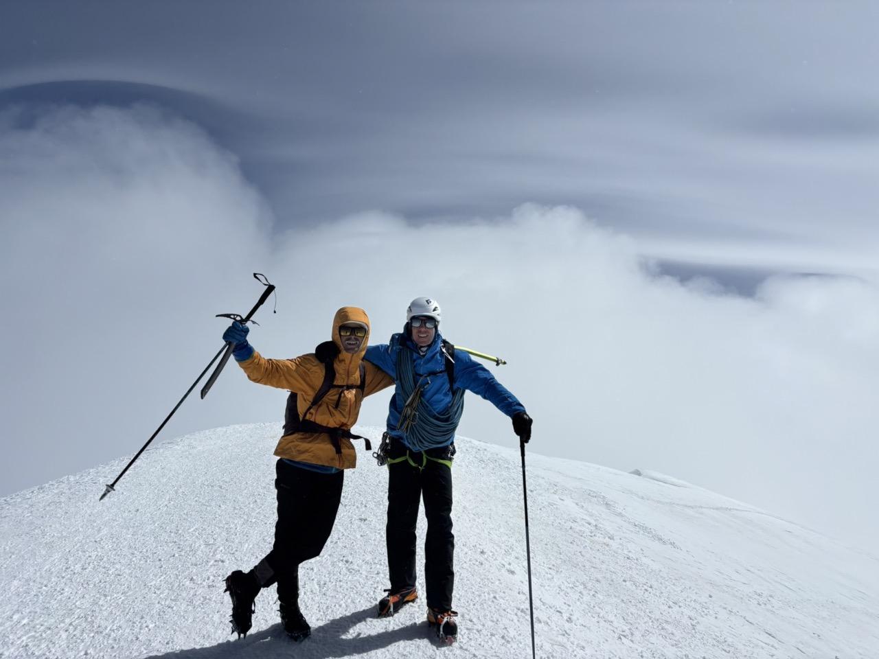 Peutérey al Mont Blanc (por los colegas) Peutérey al Mont Blanc (por los colegas)